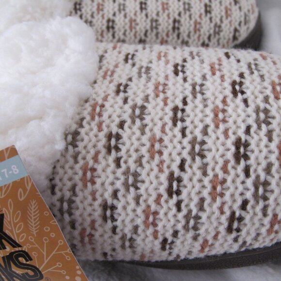 NWT - Muk Luks Clog Slippers - Medium (7-8) - Picture 5 of 10